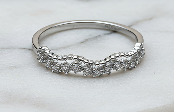 Exquisite 925 Sterling Silver Chevron Lace Ring