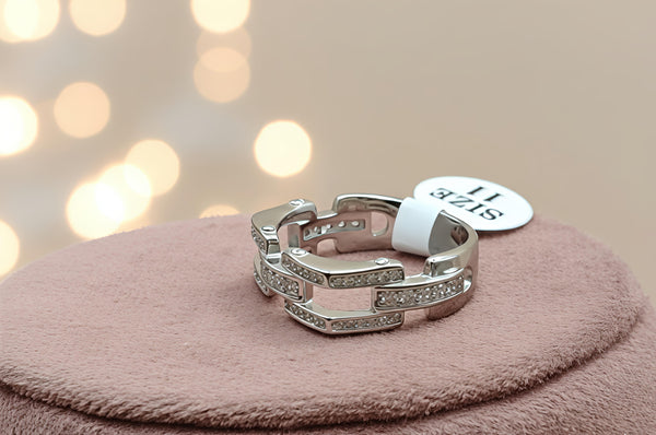 92.5 Sterling Silver Modern Link Gents Ring.