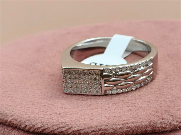 Exquisite 92.5 Sterling Silver Modern Solitaire Men's Ring.