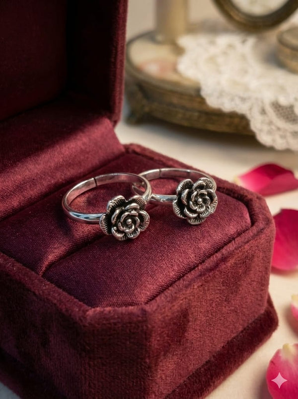 Blooming Rose Toe Rings
