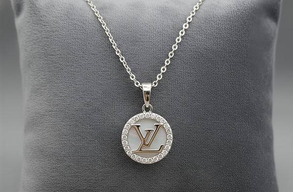 Sparkling Solitaire & Leaf Pendant Necklace (92.5 Silver)