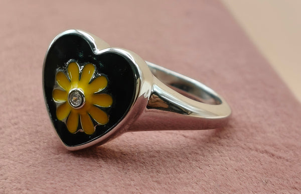 Orisil Jewels: Radiant Sunflower Heart Signet Ring