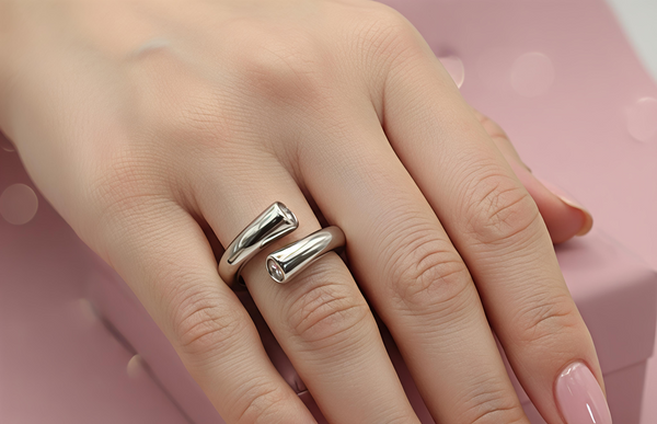Timeless 925 Sterling Silver Wrap Ring